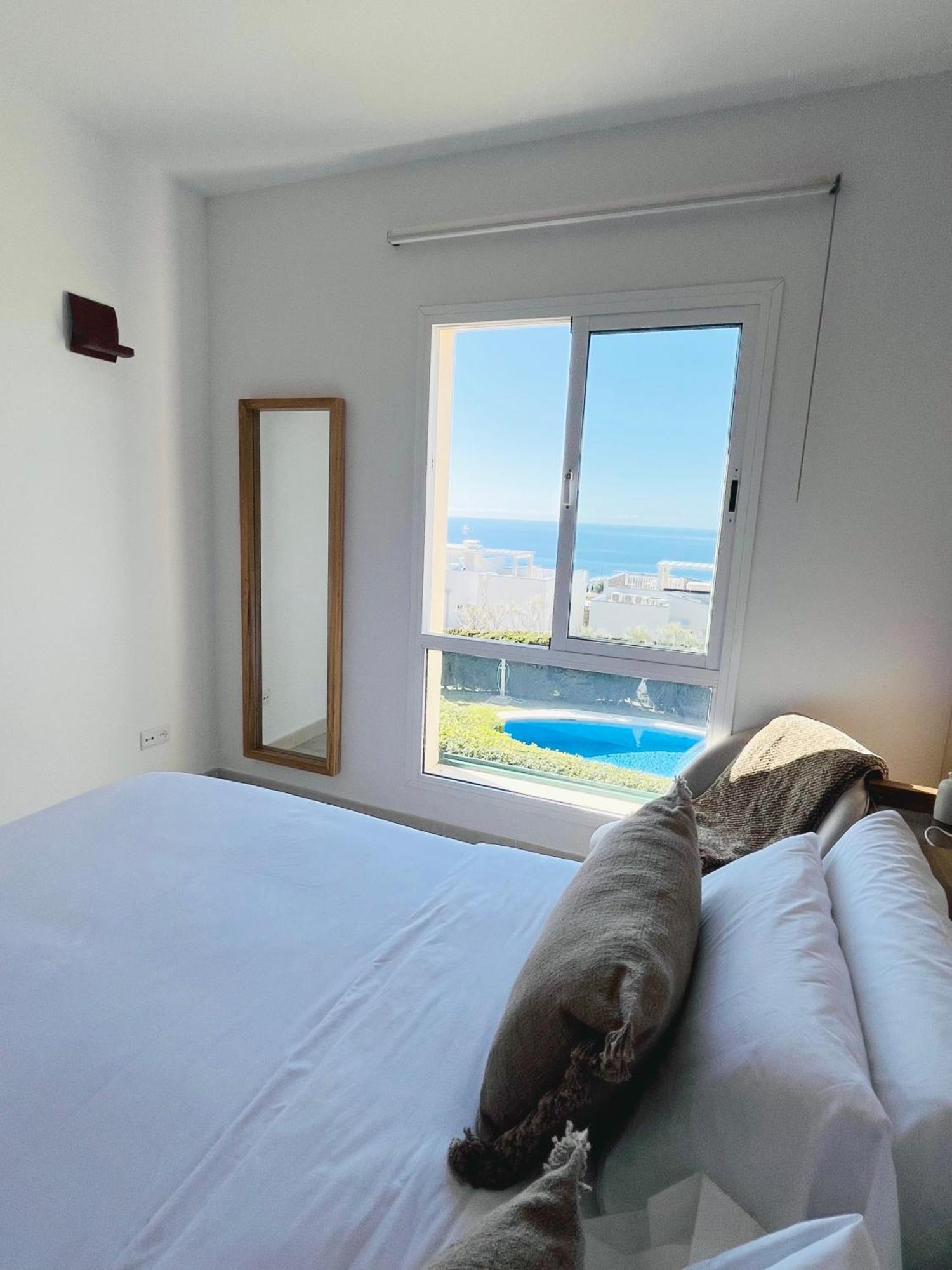 Alanzana Vista Al Mar Y Piscina Reserva Del Higueron Malaga * Benalmadena