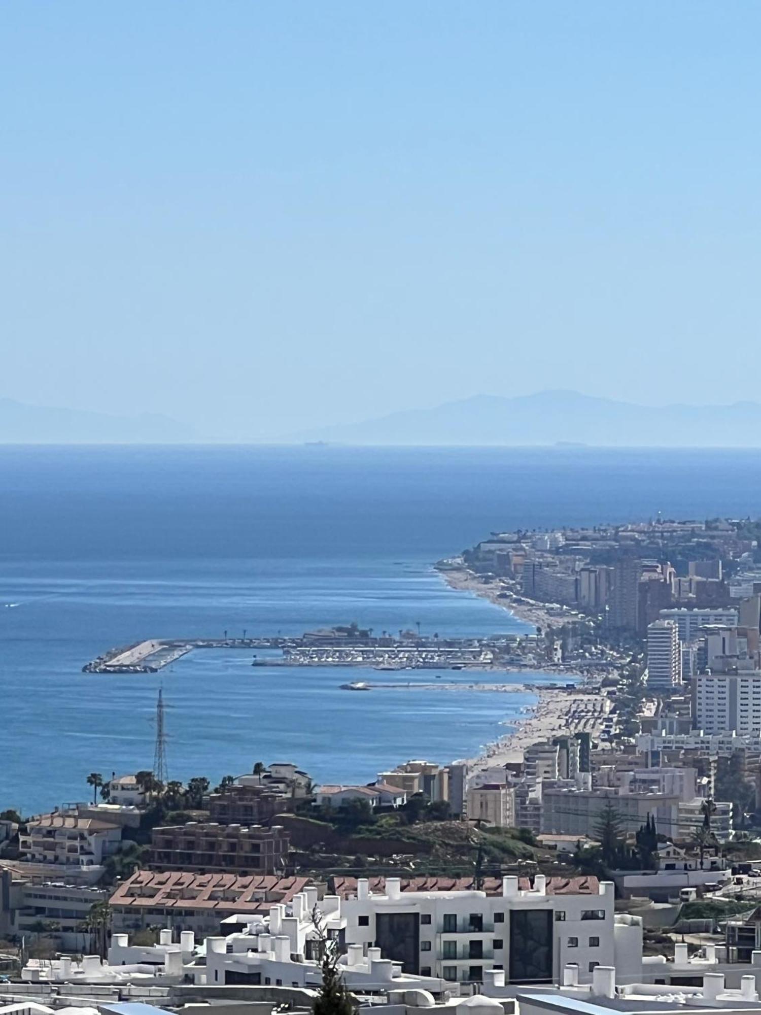 Alanzana Vista Al Mar Y Piscina Reserva Del Higueron Malaga Apartment *